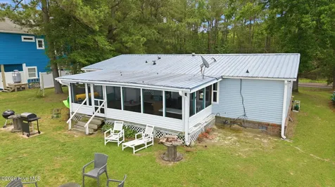 133 Rhodes Haven Drive Columbia NC 27925