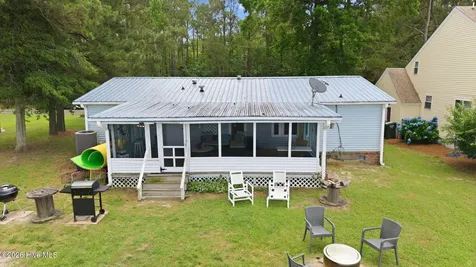 133 Rhodes Haven Drive Columbia NC 27925