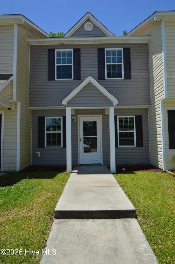304 Burley Drive Hubert NC 28539