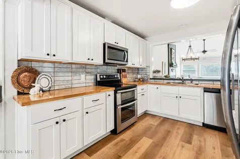 122 Mallard Cove Vass NC 28394