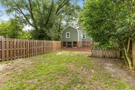 325 N 23rd Street Wilmington NC 28405