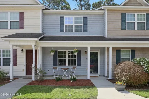 1404 Old Folkstone Road Sneads Ferry NC 28460
