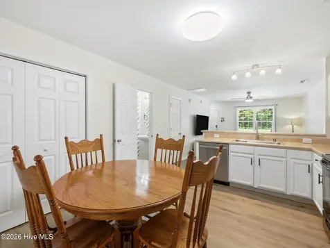 1404 Old Folkstone Road Sneads Ferry NC 28460