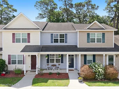 1404 Old Folkstone Road Sneads Ferry NC 28460