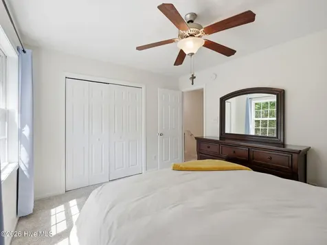 1404 Old Folkstone Road Sneads Ferry NC 28460