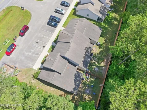 1404 Old Folkstone Road Sneads Ferry NC 28460