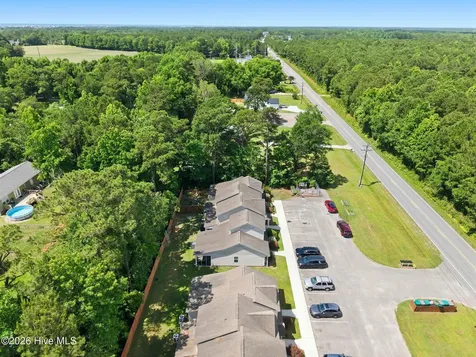 1404 Old Folkstone Road Sneads Ferry NC 28460