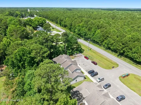 1404 Old Folkstone Road Sneads Ferry NC 28460