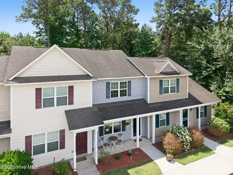 1404 Old Folkstone Road Sneads Ferry NC 28460