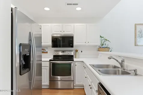 747 Sunseeker Drive Wilmington NC 28411
