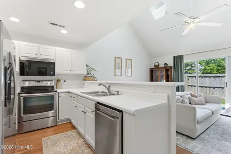 747 Sunseeker Drive Wilmington NC 28411