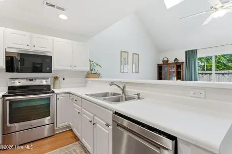 747 Sunseeker Drive Wilmington NC 28411