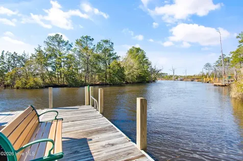 546 Stanwood Drive SE Bolivia NC 28422
