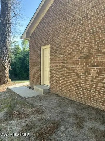 2912 Hodges Road Kinston NC 28504