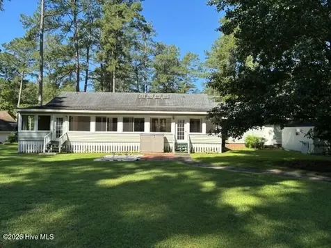 4501 W Fairway Drive Trent Woods NC 28562