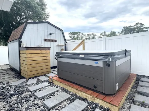 113 NW 12th Street Oak Island NC 28465