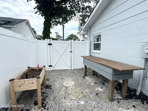 113 NW 12th Street Oak Island NC 28465