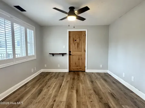 113 NW 12th Street Oak Island NC 28465