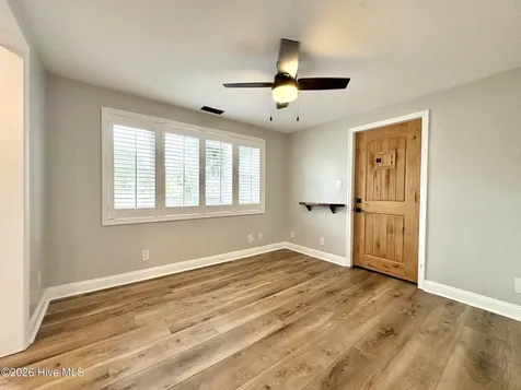 113 NW 12th Street Oak Island NC 28465