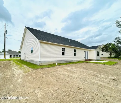 752 Quiet Meadow Drive Jacksonville NC 28546