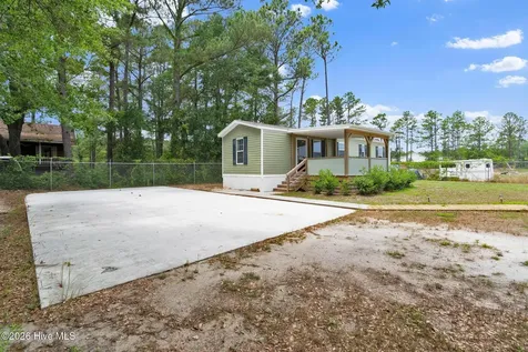 8287 River Road SE Southport NC 28461