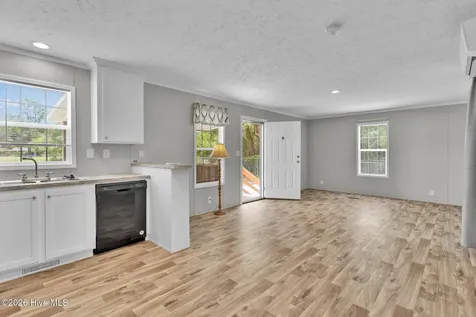 8287 River Road SE Southport NC 28461