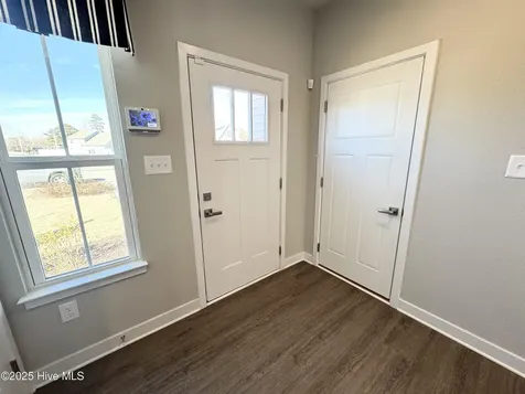 106 Mizzen Way Elizabeth City NC 27909