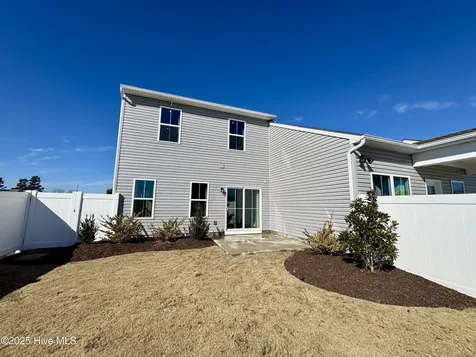 106 Mizzen Way Elizabeth City NC 27909