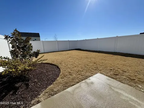 106 Mizzen Way Elizabeth City NC 27909