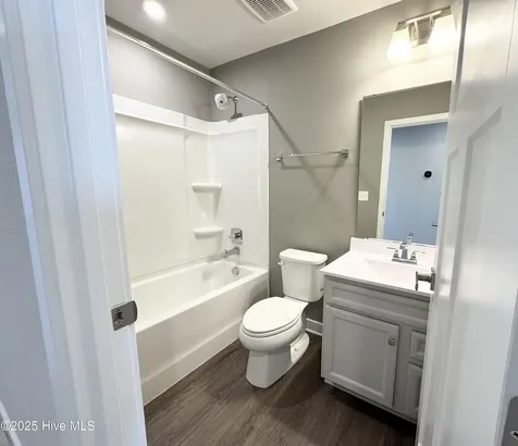 106 Mizzen Way Elizabeth City NC 27909