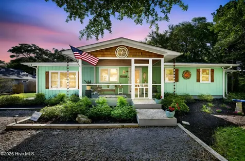 118 NE 19th Street Oak Island NC 28465