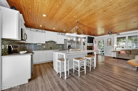118 NE 19th Street Oak Island NC 28465