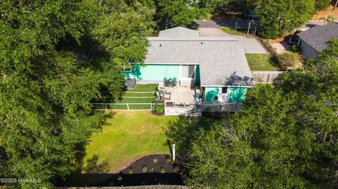 118 NE 19th Street Oak Island NC 28465