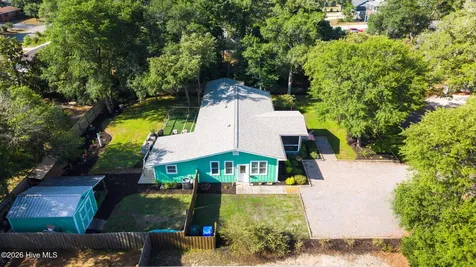 118 NE 19th Street Oak Island NC 28465
