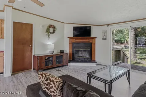 106 Madelyn Drive Richlands NC 28574