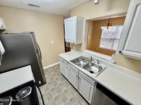 2506 B Bluff View Court Greenville NC 27834