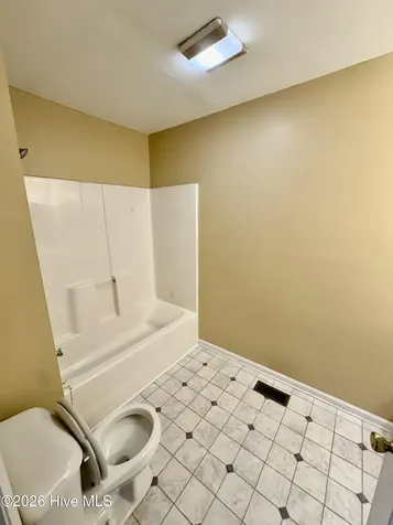 2506 B Bluff View Court Greenville NC 27834