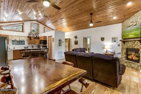 2197 Die Bend Road Murphy NC 28906
