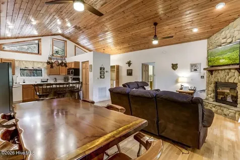 2197 Die Bend Road Murphy NC 28906
