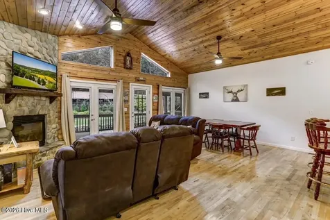 2197 Die Bend Road Murphy NC 28906