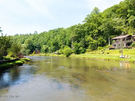 2197 Die Bend Road Murphy NC 28906