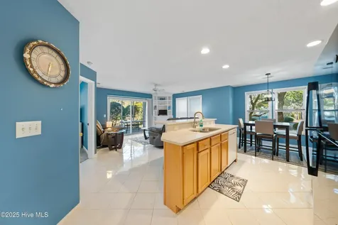 3350 Club Villas Drive Southport NC 28461