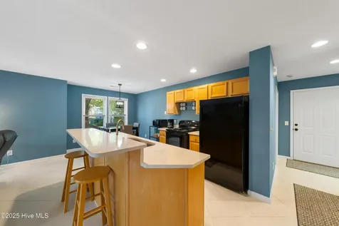 3350 Club Villas Drive Southport NC 28461