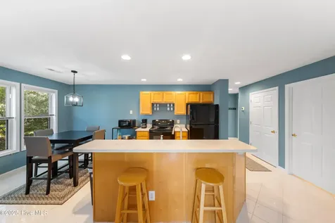 3350 Club Villas Drive Southport NC 28461