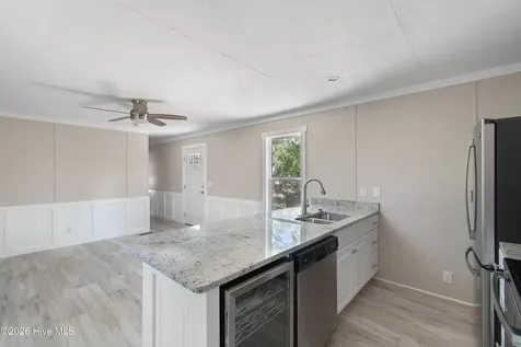 2740 Ocean View Avenue SW Supply NC 28462