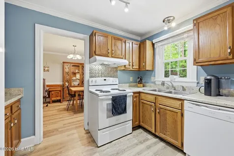 829 Corbett Street Winterville NC 28590