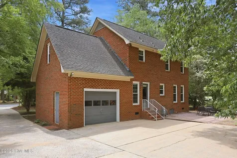 829 Corbett Street Winterville NC 28590