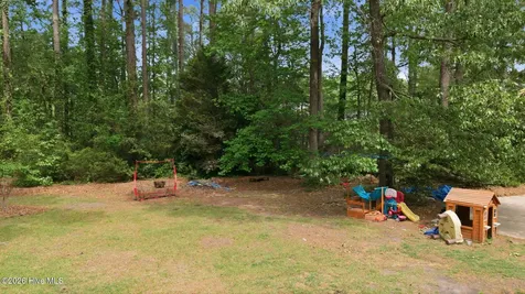 829 Corbett Street Winterville NC 28590