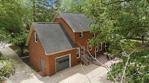 829 Corbett Street Winterville NC 28590
