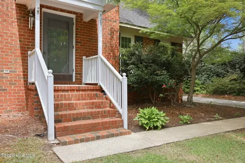 829 Corbett Street Winterville NC 28590